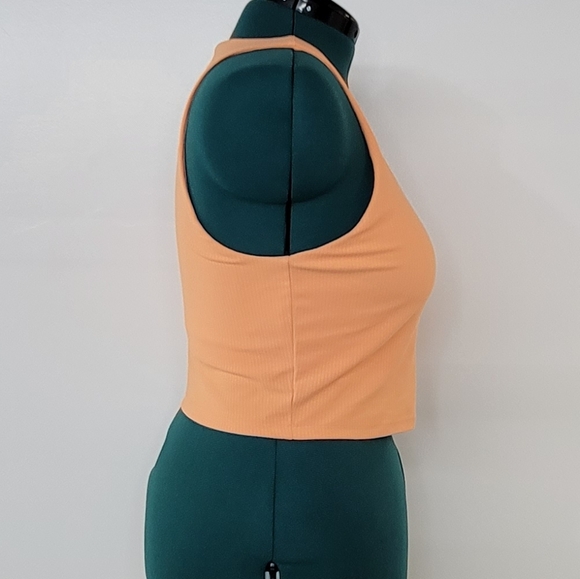 NWT Women's Alpine Crop Top - Picture 2 of 8